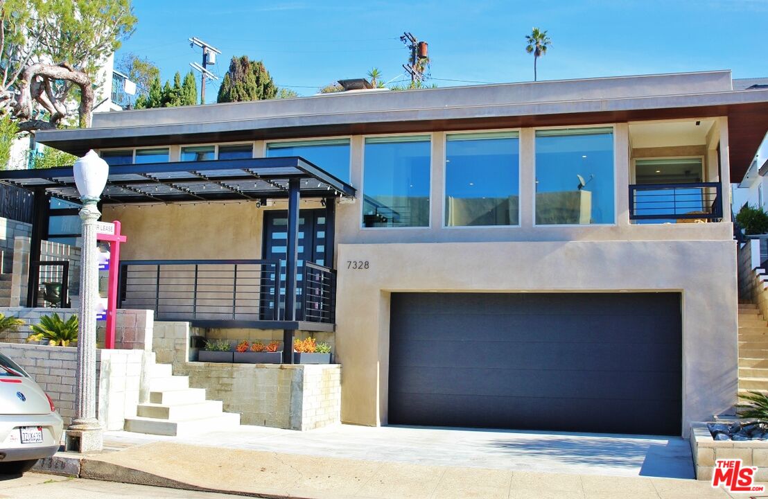 7328 Vista Del Mar Lane Playa del Rey, CA 90293 - Photo 2 of 56