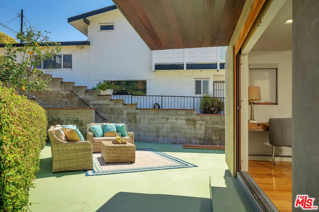 7328 Vista Del Mar Lane Playa del Rey, CA 90293 - Photo 33 of 56 a view of a balcony with dining area