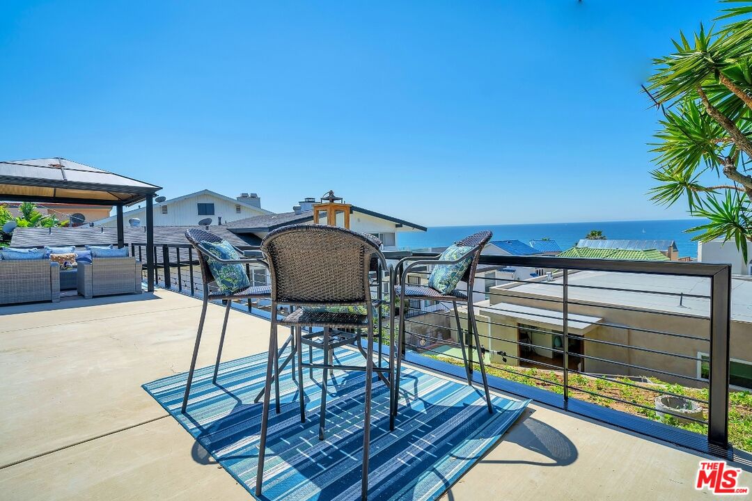 7328 Vista Del Mar Lane Playa del Rey, CA 90293 - Photo 45 of 56