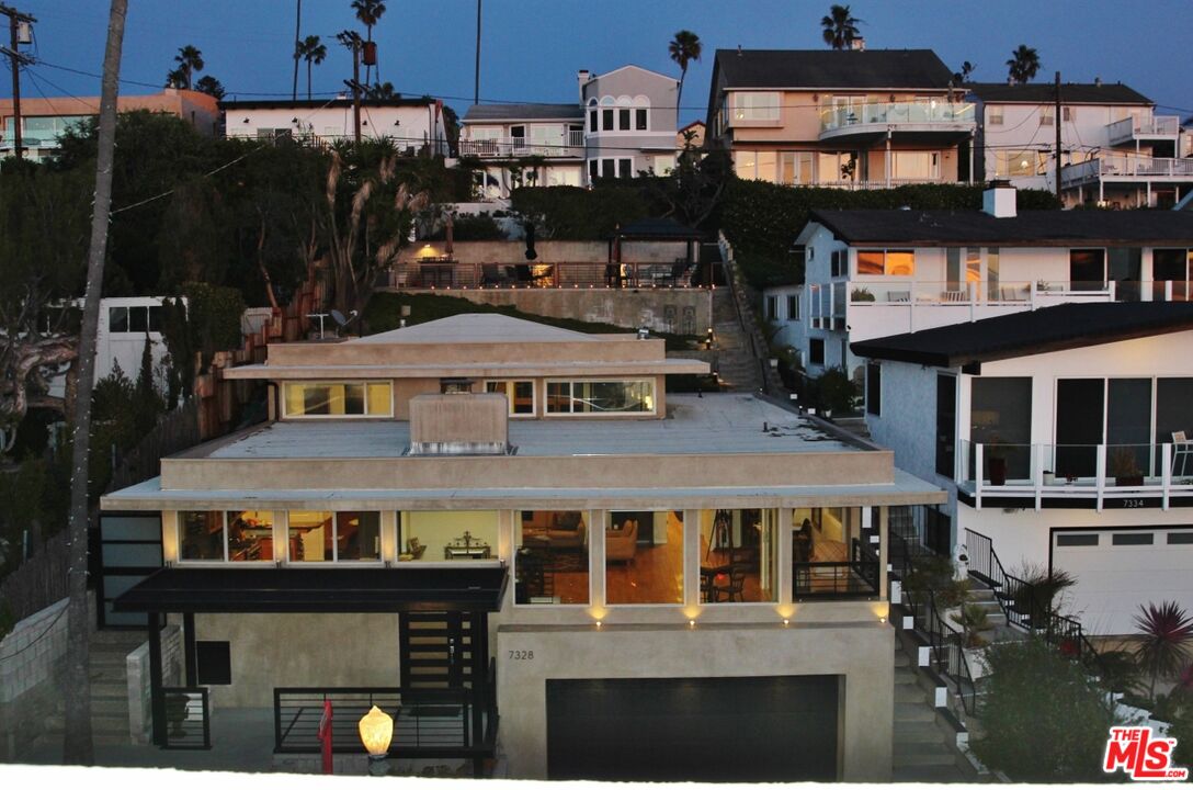 7328 Vista Del Mar Lane Playa del Rey, CA 90293 - Photo 56 of 56 a aerial view of a large building