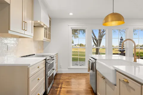 $1,290,000 | 351 Pleasant Hill School Road, Brenham, TX 77833