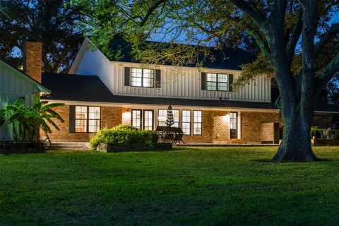 $1,290,000 | 351 Pleasant Hill School Road, Brenham, TX 77833