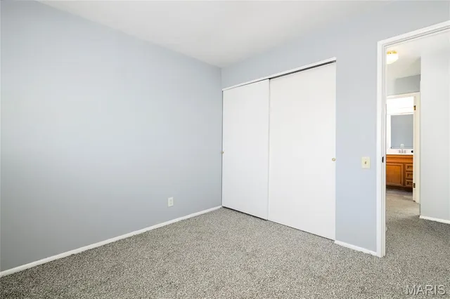 $359,900 | 802 Delhurst Drive, Manchester, MO 63021