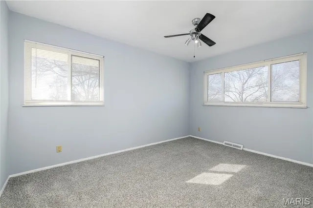 $359,900 | 802 Delhurst Drive, Manchester, MO 63021