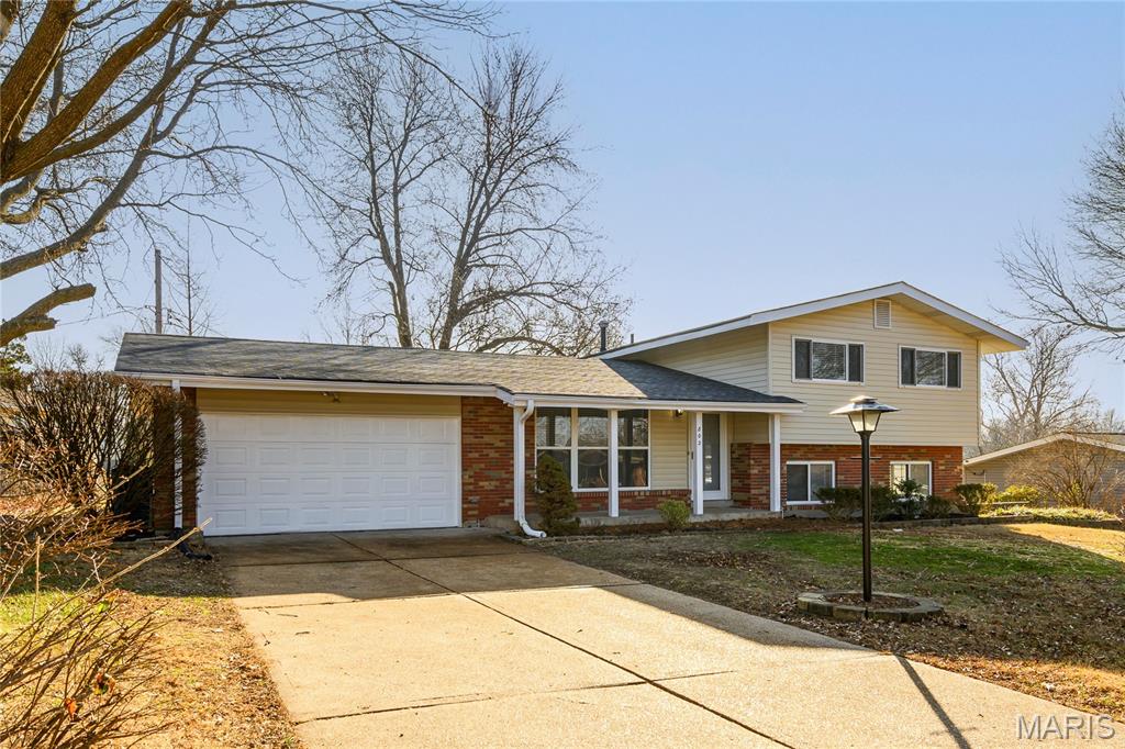 802 Delhurst Drive Manchester, MO 63021 - Photo 2 of 44