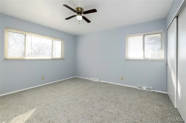 $359,900 | 802 Delhurst Drive, Manchester, MO 63021