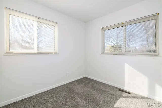 $359,900 | 802 Delhurst Drive, Manchester, MO 63021