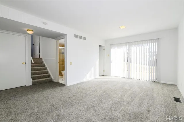 $359,900 | 802 Delhurst Drive, Manchester, MO 63021