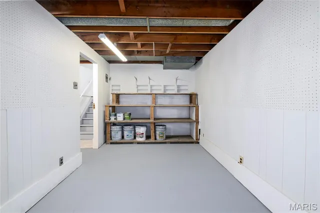 $359,900 | 802 Delhurst Drive, Manchester, MO 63021