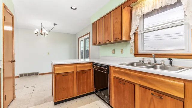 $190,000 | 263 St Ann Avenue, Dickeyville, WI 53808