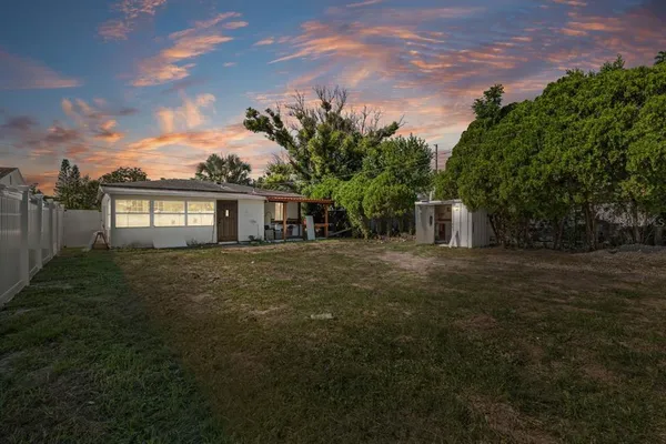 $2,450 | 4635 22nd Avenue North, St. Petersburg, FL 33713