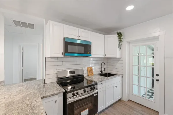 $2,450 | 4635 22nd Avenue North, St. Petersburg, FL 33713