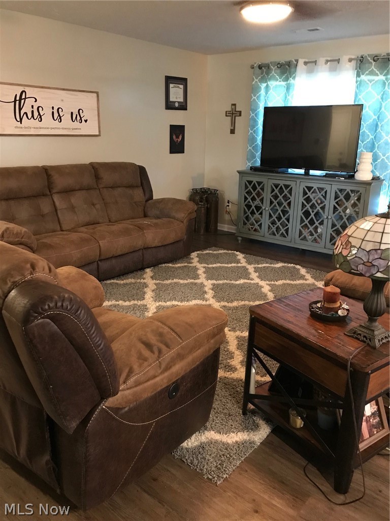 707 Wood Ridge Road Geneva, OH 44041 - Photo 8 of 14