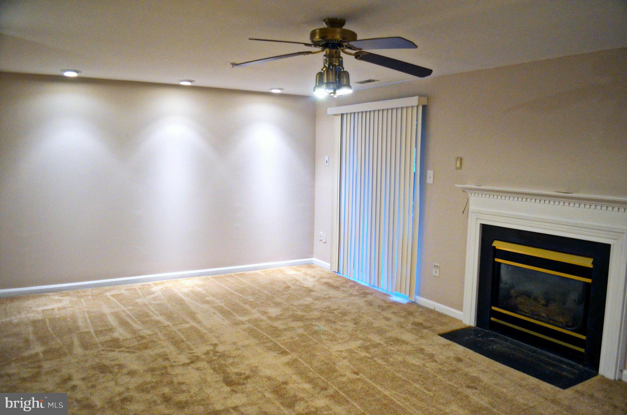 3548 Corn Stream Road Randallstown, MD 21133 - Photo 19 of 25 Family Room