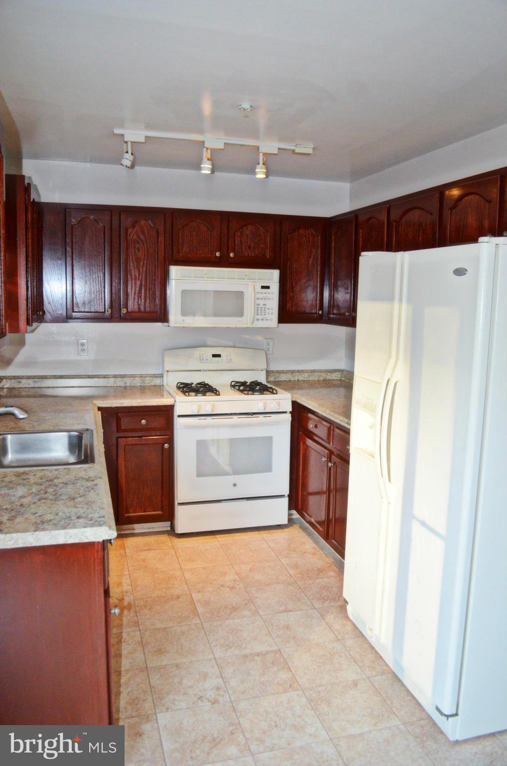 3548 Corn Stream Road Randallstown, MD 21133 - Photo 8 of 25 Kitchen