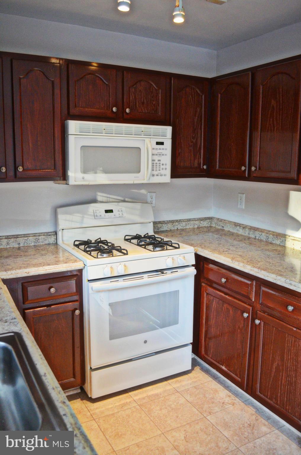 3548 Corn Stream Road Randallstown, MD 21133 - Photo 9 of 25 Kitchen