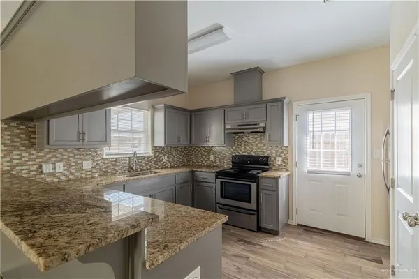 $950 | 412 Teague Avenue, Unit 2, Edinburg, TX 78539