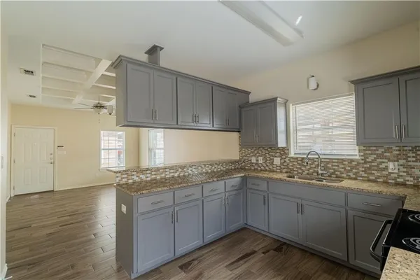 $950 | 412 Teague Avenue, Unit 2, Edinburg, TX 78539