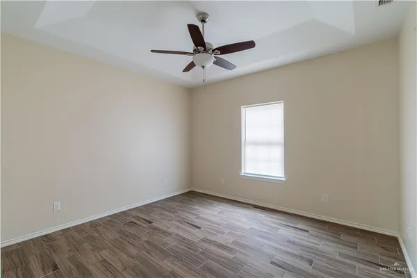 $950 | 412 Teague Avenue, Unit 2, Edinburg, TX 78539