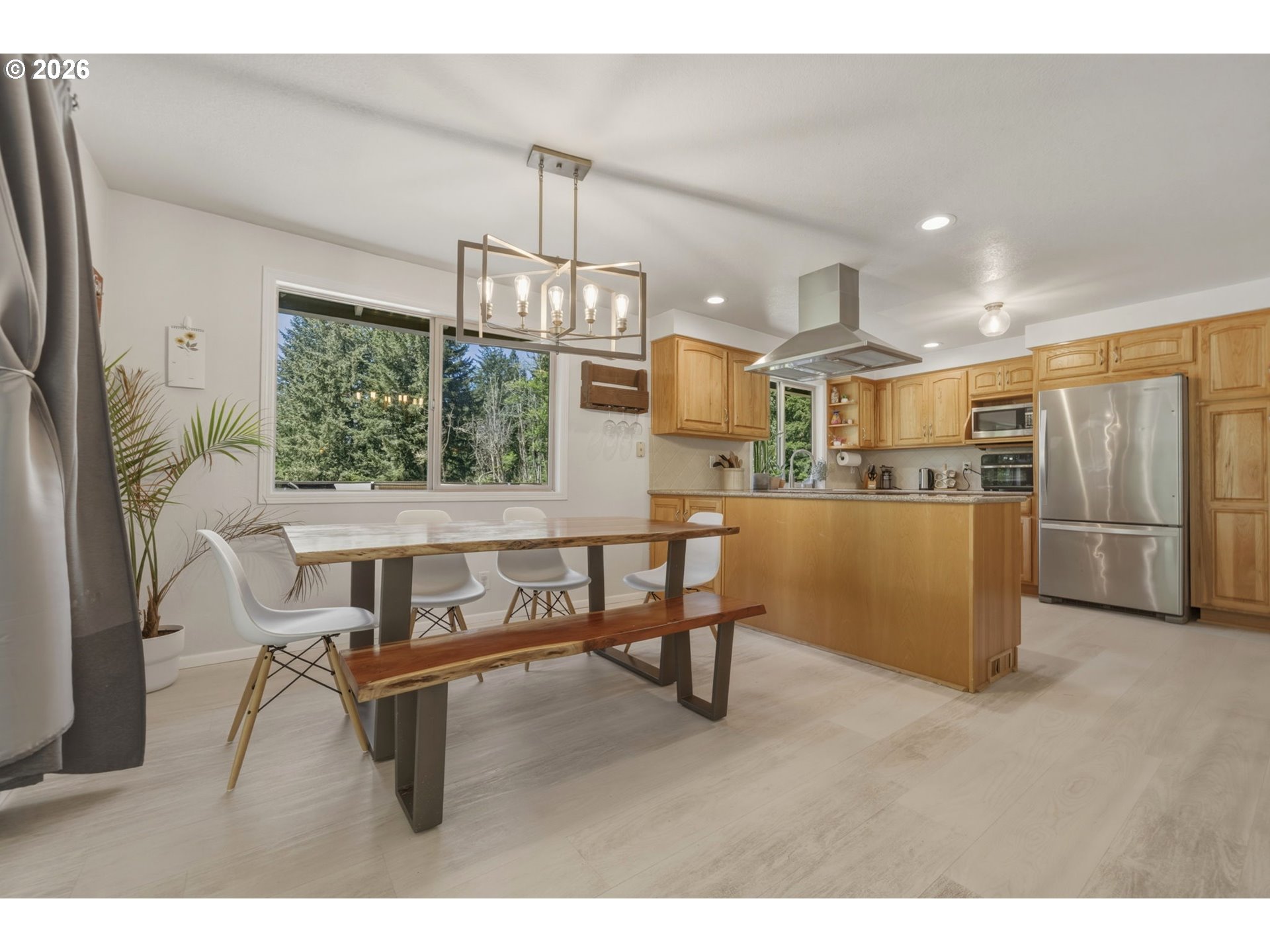 25421 Southeast Sunshine Valley Road Damascus, OR 97089 - Photo 11 of 46 Dining Area