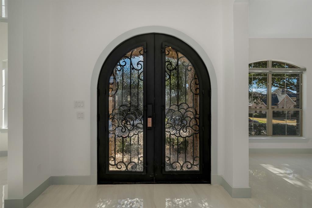 1256 Timber Lane Frisco, TX 75036 - Photo 3 of 40