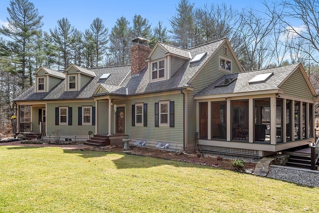 31 Hillside Road Carlisle, MA 01741 - Photo 1 of 40 Gallery Image 1