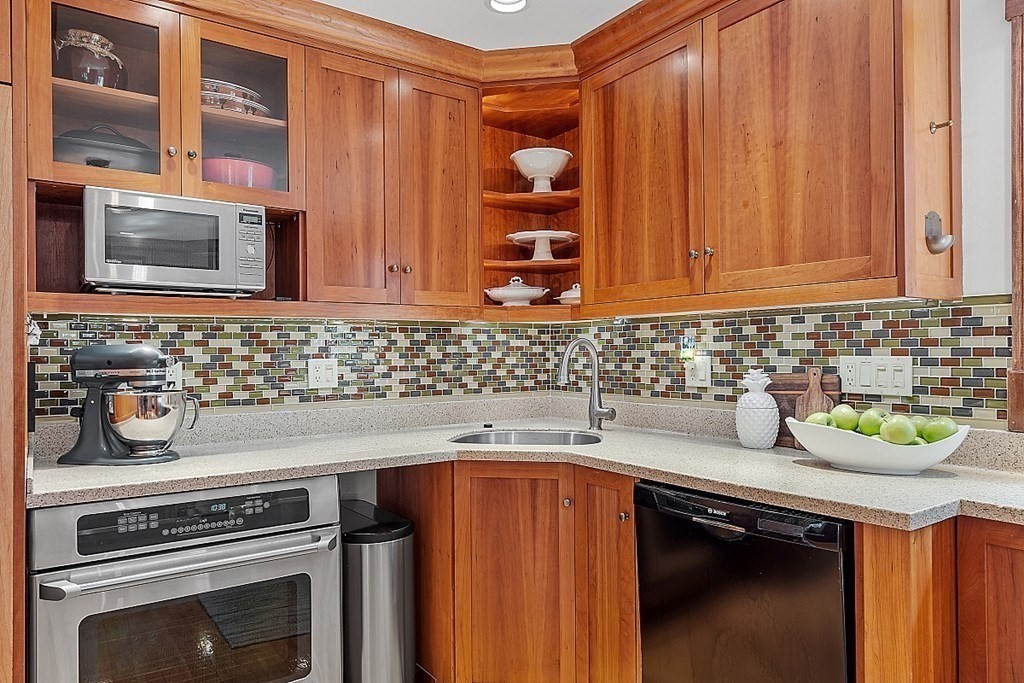 31 Hillside Road Carlisle, MA 01741 - Photo 19 of 40 Gallery Image 19