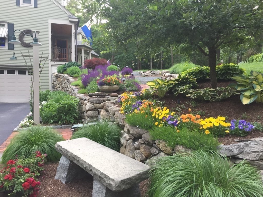 31 Hillside Road Carlisle, MA 01741 - Photo 3 of 40 Gallery Image 3