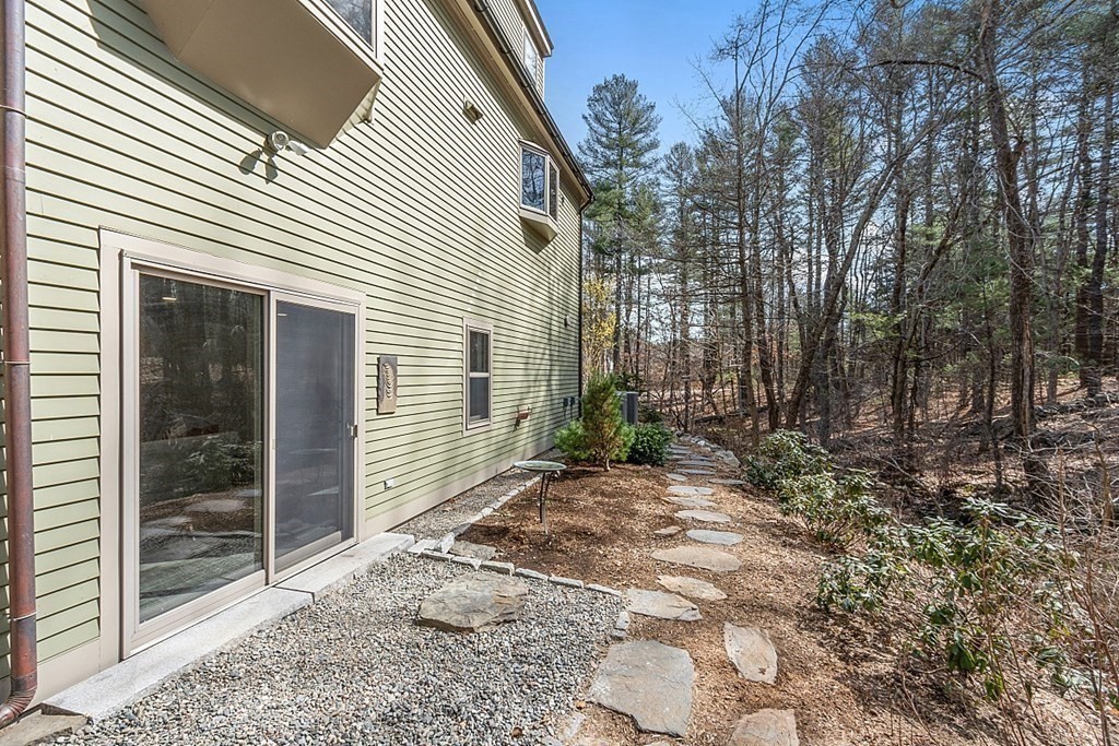 31 Hillside Road Carlisle, MA 01741 - Photo 38 of 40 Gallery Image 38