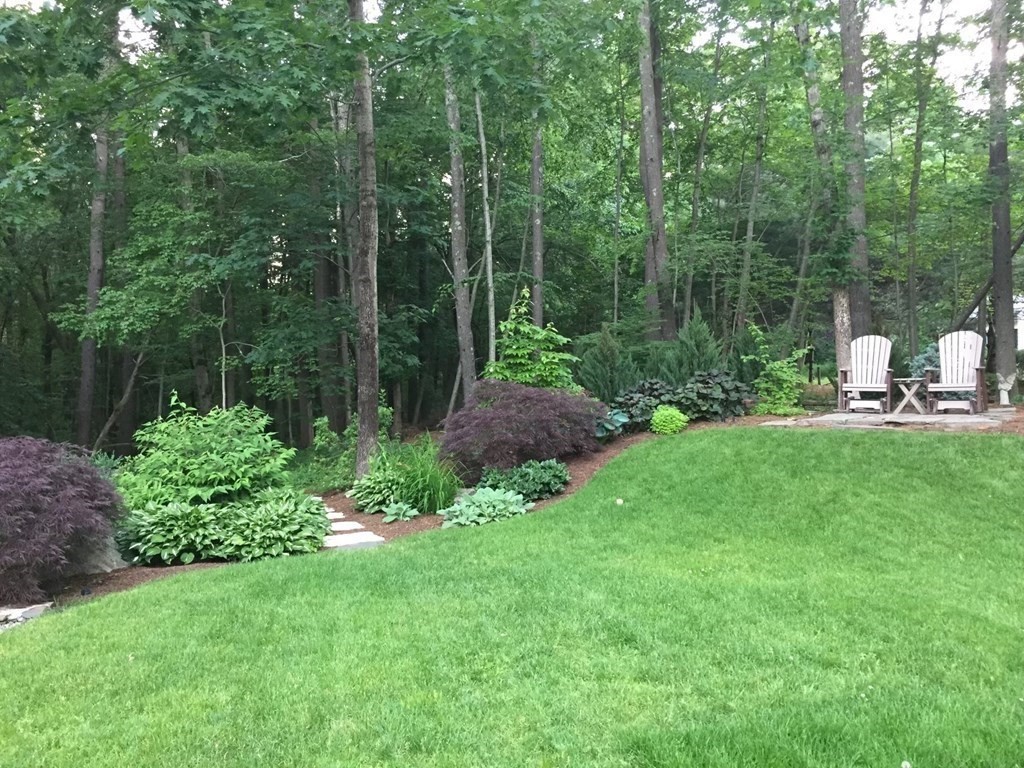 31 Hillside Road Carlisle, MA 01741 - Photo 6 of 40 Gallery Image 6