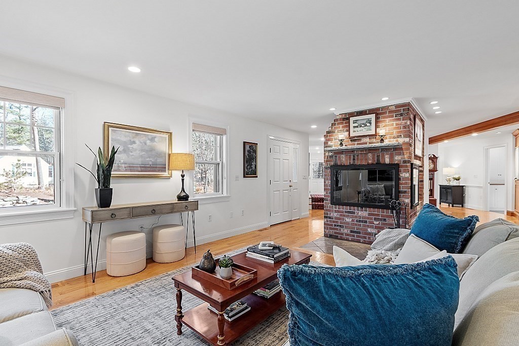 31 Hillside Road Carlisle, MA 01741 - Photo 10 of 40 Gallery Image 10