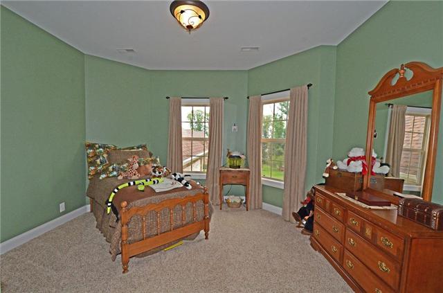 131 Ridgebend Drive Murfreesboro, TN 37128 - Photo 14 of 20 Third bedroom has a large walk-in closet.