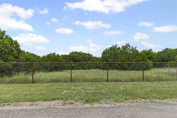 $125,000 | 8515 Hill Top Drive, Cleburne, TX 76033