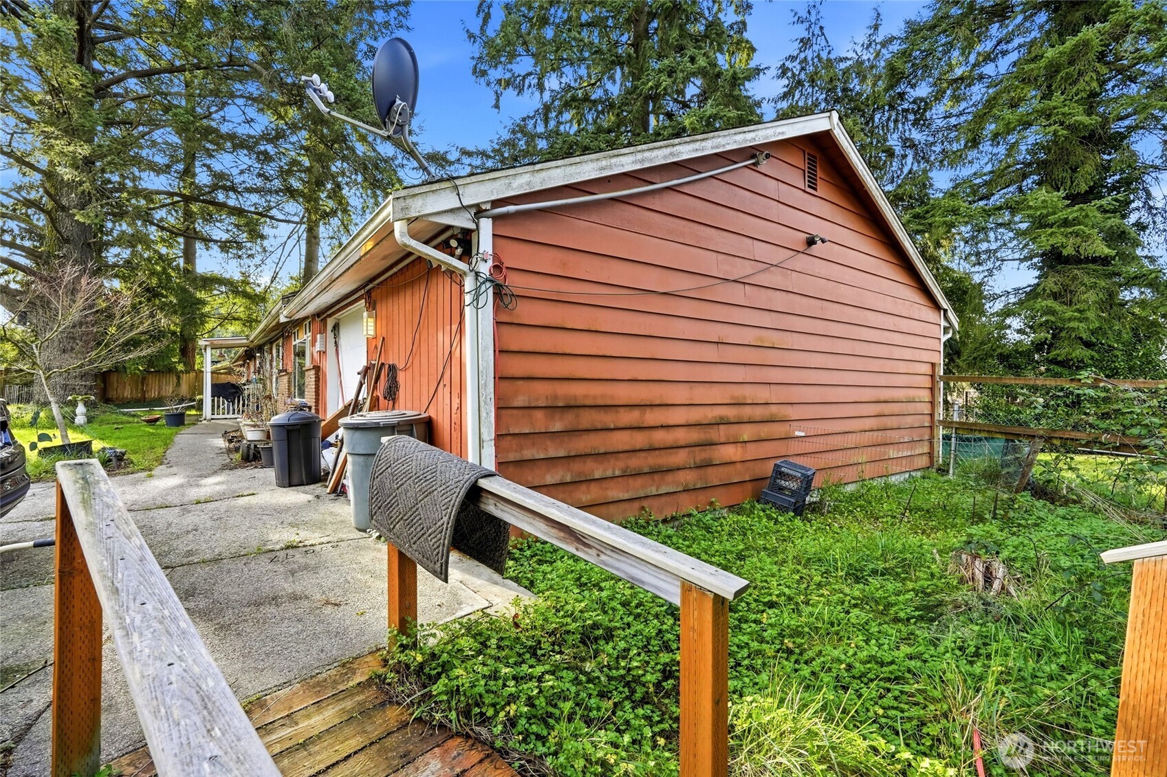 219 Meadow Place Southwest Everett, WA 98208 - Photo 14 of 23