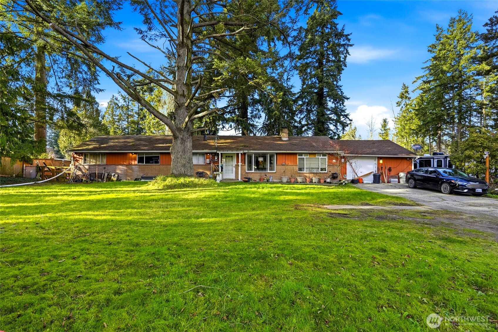 219 Meadow Place Southwest Everett, WA 98208 - Photo 8 of 23