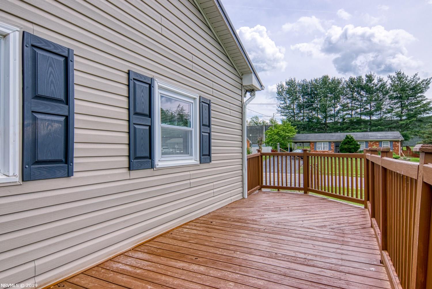 1010 Reading Road Christiansburg, VA 24073 - Photo 28 of 30 Gallery Image 28