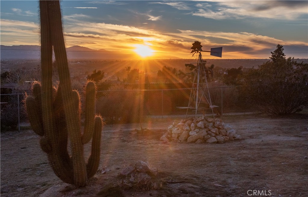 14760 Keota Road Apple Valley, CA 92307 - Photo 30 of 34 a view of a outdoor space