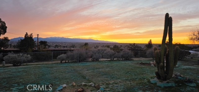 14760 Keota Road Apple Valley, CA 92307 - Photo 33 of 34 a view of a backyard