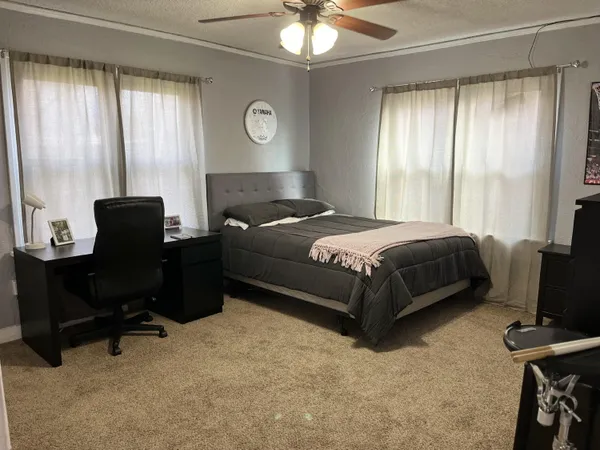 $1,500 | 1724 28th Street, Lubbock, TX 79411
