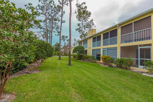 $1,900 | 2562 Kings Lake Boulevard, Naples, FL 34112