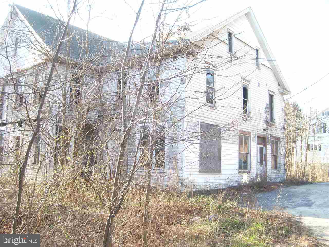5400 Spring Road Shermans Dale, PA 17090 - Photo 3 of 25 Gallery Image 3