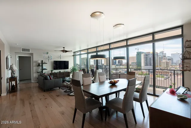 $1,300,000 | 200 West Portland Street, Unit 1113, Phoenix, AZ 85003