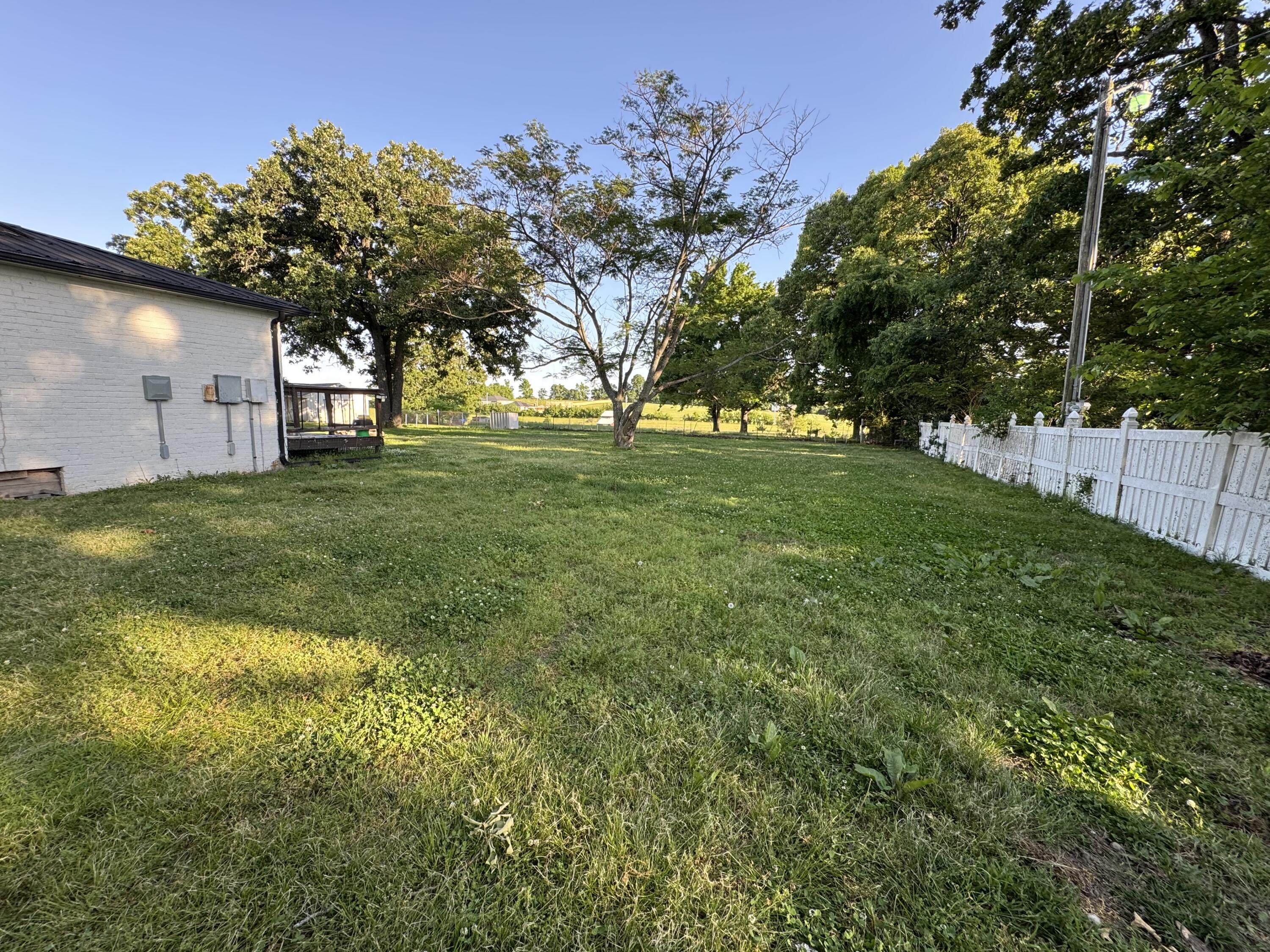 17909 Locust Road Neosho, MO 64850 - Photo 7 of 38 IMG_0740