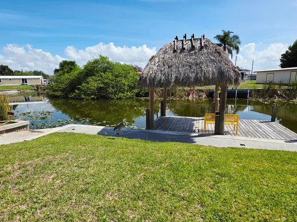 $320,000 | 1501 Lake Drive West, Okeechobee, FL 34974