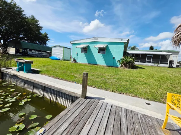 $320,000 | 1501 Lake Drive West, Okeechobee, FL 34974