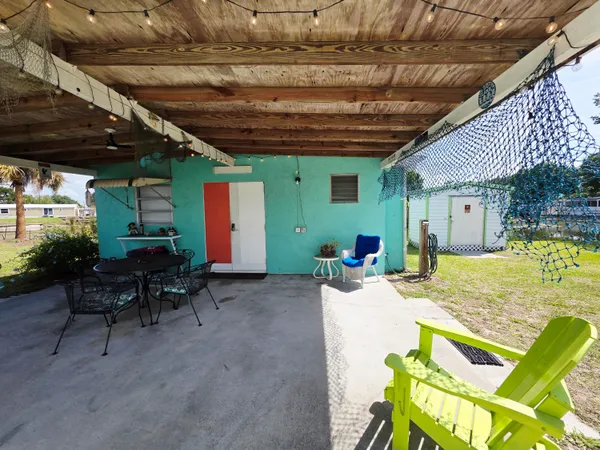 $320,000 | 1501 Lake Drive West, Okeechobee, FL 34974