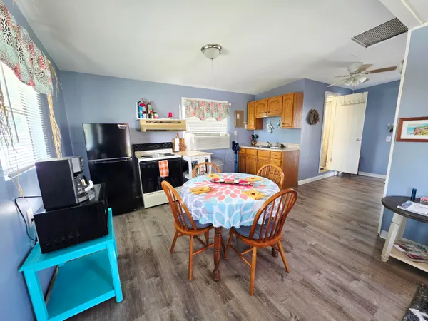 $320,000 | 1501 Lake Drive West, Okeechobee, FL 34974