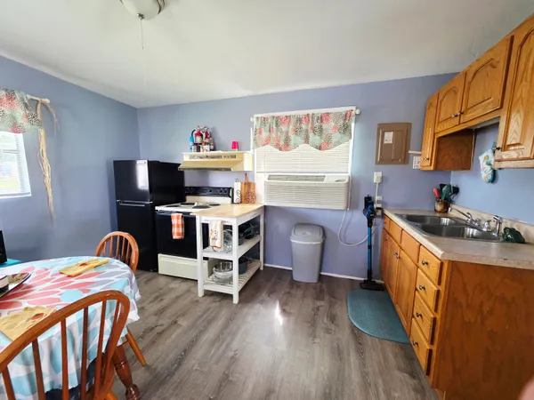 $320,000 | 1501 Lake Drive West, Okeechobee, FL 34974