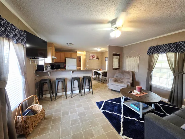 $320,000 | 1501 Lake Drive West, Okeechobee, FL 34974