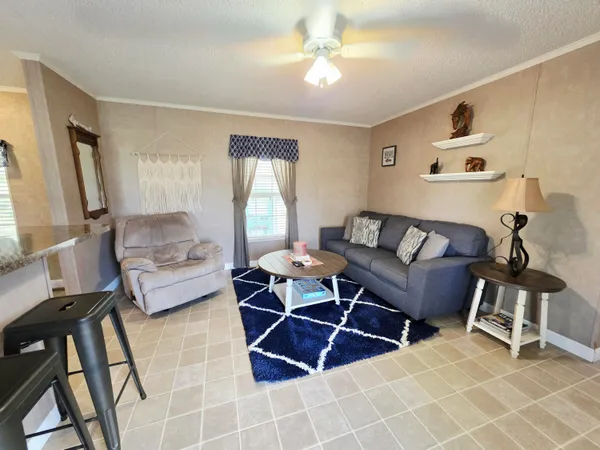 $320,000 | 1501 Lake Drive West, Okeechobee, FL 34974